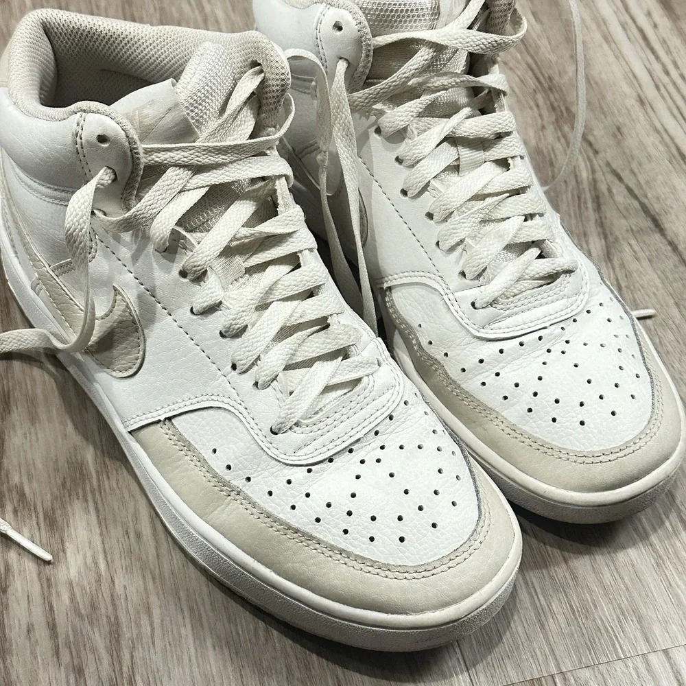 Nike Court Vision Mid Womens 8 Leather Mid Top Sneakers CD5436-106 White Beige